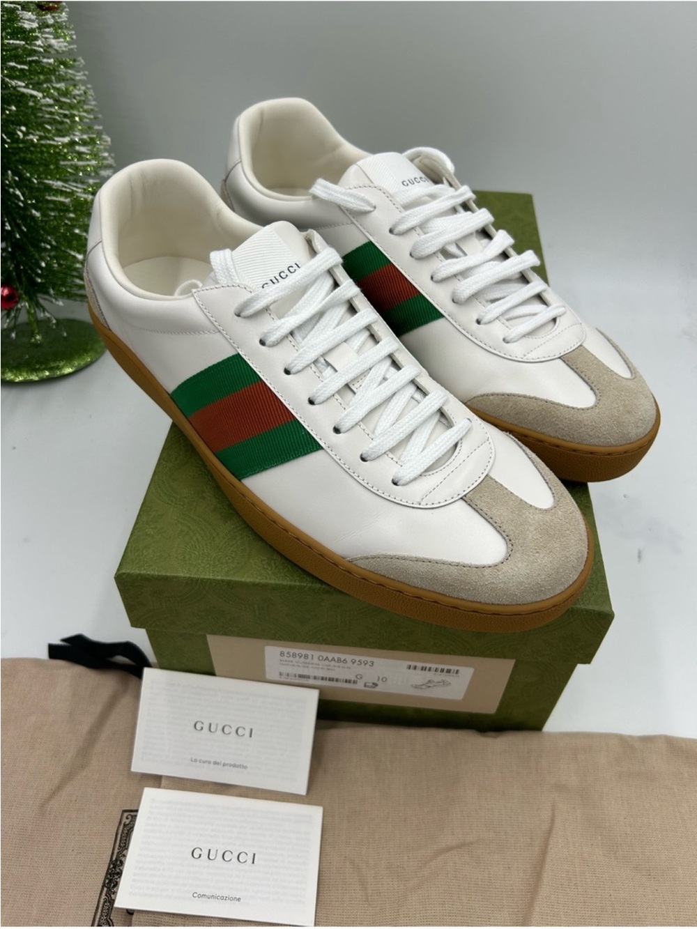 Men’s Gucci G 74 leather suede low tops Web striped sneakers size 10 made Italy